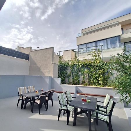 Apartments Vini 돈지세케트 외부 사진