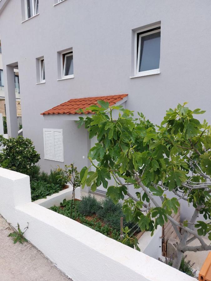 Apartments Vini 돈지세케트 외부 사진