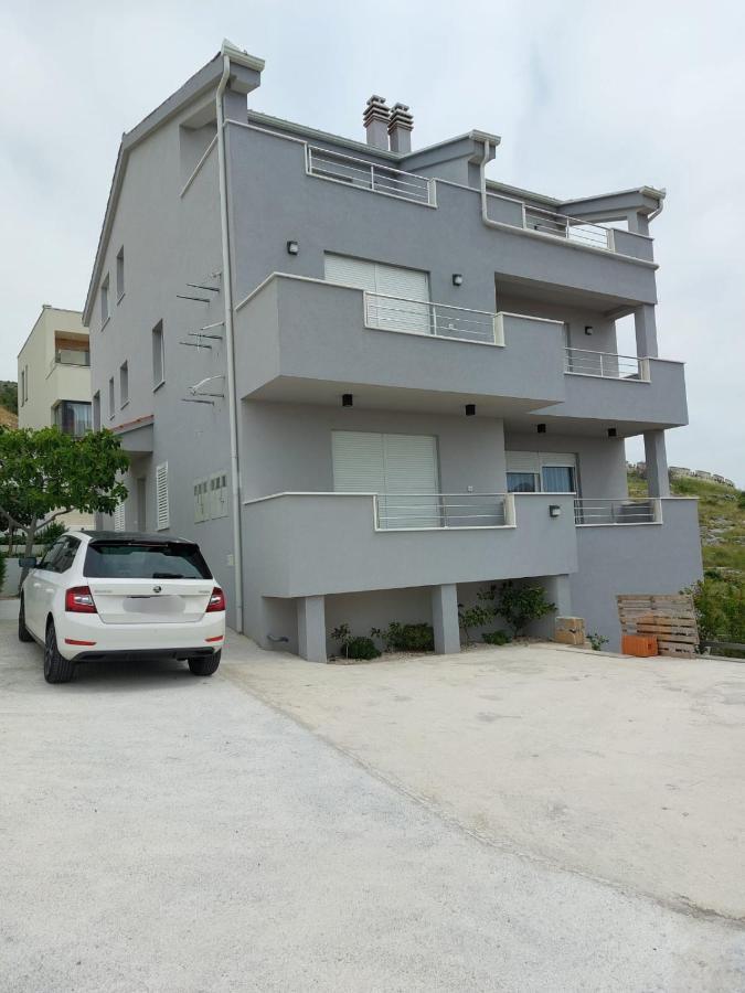 Apartments Vini 돈지세케트 외부 사진