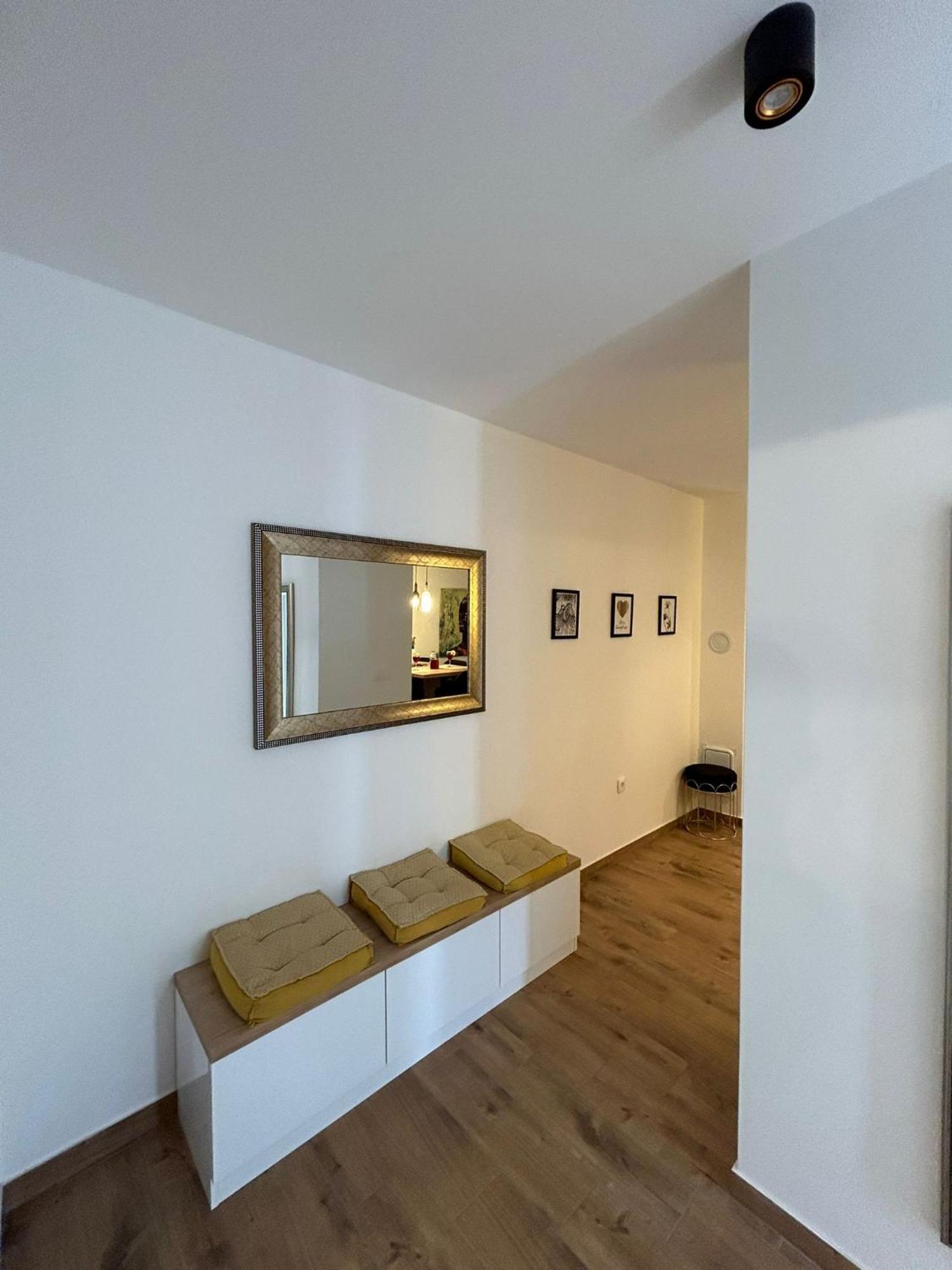 Apartments Vini 돈지세케트 외부 사진